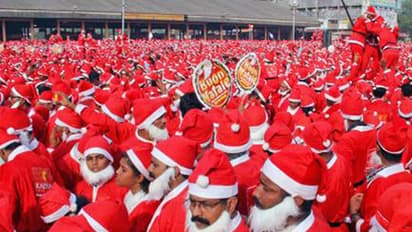 Mighty 'Buon Natale' procession paints Thrissur in red