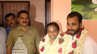 മിശ്രവിവാഹത്തിന് പന്തലൊരുക്കി ചേവായൂര് പോലീസ് സ്റ്റേഷന്