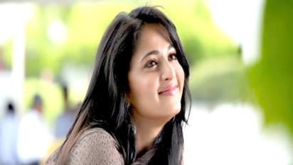 கிரிக்கெட் வீரர் மீது ஏற்பட்ட காதல்... மனம் திறந்த அனுஷ்கா!