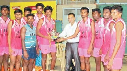 ஐந்தாண்டுகளுக்கு பிறகு சாம்பியன் ஆனது சென்னை எஸ்.ஆர்.எம். பல்கலைக்கழக அணி…