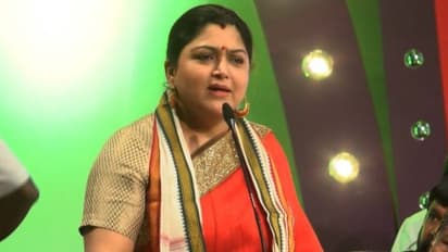 ఆ చీప్ చీరలు కవిత కట్టుకుంటుందా?.. కుష్బుూ