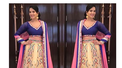 കസിന്റെ വിവാഹ ദിനത്തില് സര്പ്രൈസായെത്തി സണ്ണി തിളങ്ങി