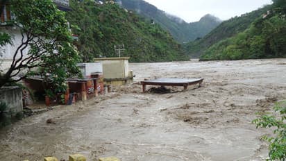 Rising water levels in Godavari river prompts evacuation