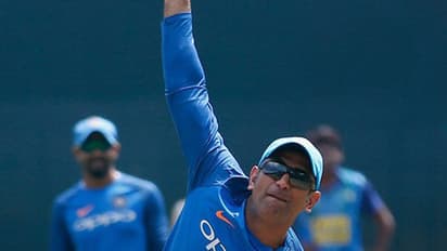 MS Dhoni tries spin bowling during practice and Twitter goes into a tizzy