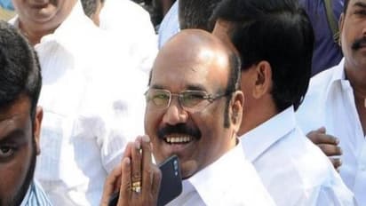 வைகோ அண்ணன் பிறக்கும்போதே லவுடு ஸ்பீக்கரோடு தான் பிறந்தாரு.. கலகலத்த அமைச்சர் ஜெயக்குமார்