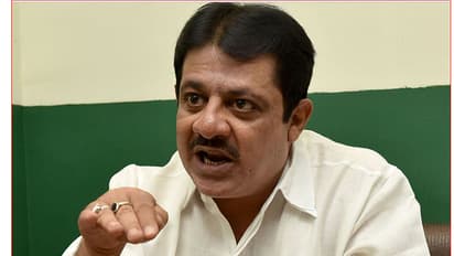 Minority leader and Congress MLA Zameer Ahmed questioned by ED officials, submits documents