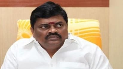 அமைச்சர் ராஜேந்திரபாலாஜி பெயரில் ஹோட்டல்... அதிமுக தொண்டர்களுக்கு இலவச சாப்பாடு..!