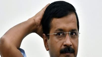 కేజ్రీవాల్ కు ఎన్జీటీ షాక్: ఆప్ సర్కార్ కు రూ.50కోట్లు ఫైన్