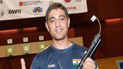 சர்வதேச துப்பாக்கி சுடுதல் தரவரிசையில் இந்தியாவின் இளம் வீரர் முதலிடம் பிடித்து அபாரம்...