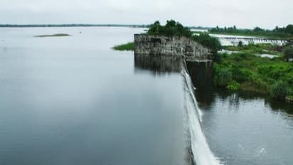 மதுராந்தகம் ஏரியில் அமைச்சர்கள் ஆய்வு..! அதிகாரிகளின் கண்காணிப்பில் ஏரி கரைகள்..! 21 கிராம மக்களுக்கு எச்சரிக்கை..!