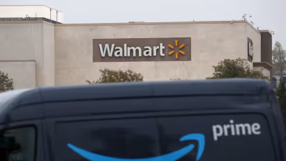https://stocktwits.com/news-articles/markets/equity/who-s-the-retail-king-now-amazon-stands-tall-as-it-prepares-to-surpass-walmart-in-annual-revenue-for-first-time-ever/cLPMWZZREay