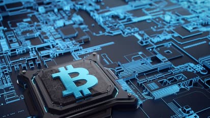 Bitcoin Dives To Under $100K Ahead Of Fed Meeting As DeepSeek AI Fuels Tech Sector Panic: Retail Sentiment Sours