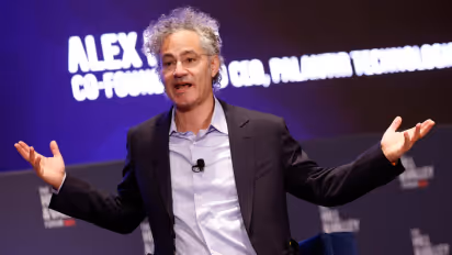 https://stocktwits.com/news-articles/markets/equity/alex-karp-pltr-stock-otherworldly-q2-deutsche-bank-bullish-200-pt-jefferies-caution/cZo5itORJE9