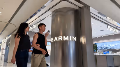 https://stocktwits.com/news-articles/markets/equity/garmin-stock-rises-overnight-can-its-200-whoop-and-google-fitbit-challenger-get-investors-hearts-racing-again/cZZmJxPR7wj