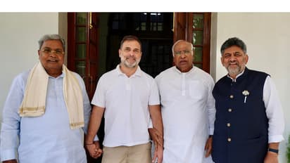Siddaramaiah and DK Shivakumar meet Kharge and RG on cabinet composition and RS election (Photo/ANI)