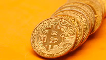 https://stocktwits.com/news-articles/markets/cryptocurrency/bitcoin-slips-ahead-of-fed-week-big-tech-earnings-analysts-divided-on-where-btc-is-headed-next/cZUdUJ5RByg