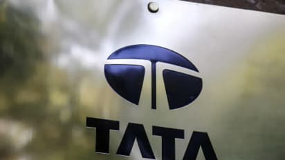 https://stocktwits.com/news-articles/markets/equity/tata-expands-iphone-manufacturing-footprint-with-justech-india-acquisition/ch6mfoBR3lL