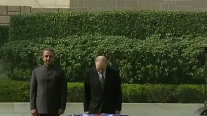 Russian President Putin honours Mahatma Gandhi ahead of India-Russia Summit (Photo/ANI)