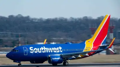 Southwest Airlines Stock Rises Pre-Market After UBS, Melius Research Upgrades: Retail Sentiment Brightens
