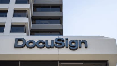 DocuSign Stock Rips Higher After-Hours On Q4 Beat, Positive Outlook: Retail Lauds ‘Good’ Report