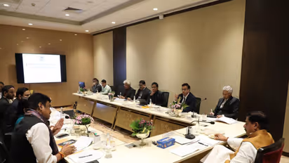 MP CM Mohan Yadav holding review meeting of Food, Civil Supplies and Consumer Protection Department (Photo/CMO)