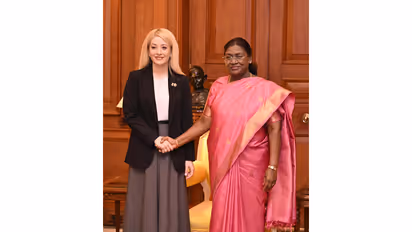 Cyprus House of Representatives President Annita Demetriou meets President Droupadi Murmu at Rashtrapati Bhavan (Photo:X/@rashtrapatibhvn)