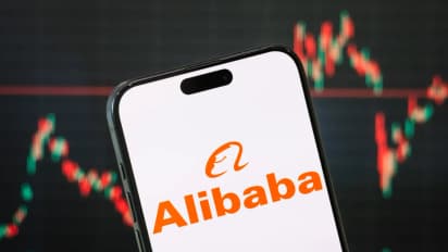 https://stocktwits.com/news-articles/markets/equity/baba-nvda-mrvl-wmt-spcx-why-retail-traders-couldn-t-take-their-eyes-off-these-stocks-last-week/cZYKGYPRJV6