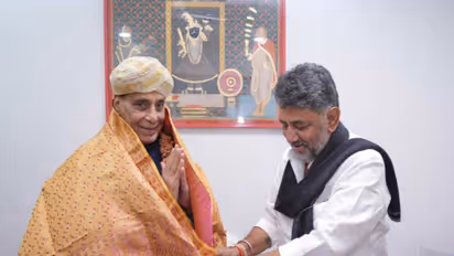 Defence Minister Rajnath Singh and Karnataka CM DK Shivakumar (Photo/Karnataka CMO)