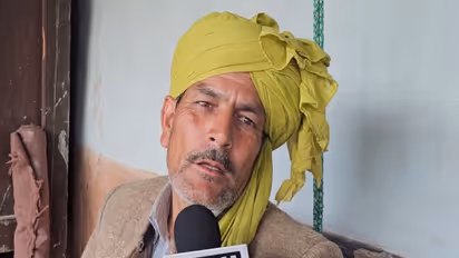 Handloom artisan Sukhdev (Photo/ANI)