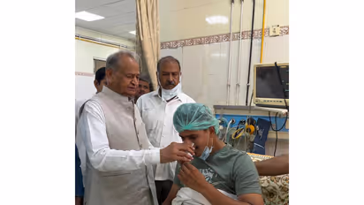 Ashok Gehlot visits hospital to check on student leader Shubham Rewar (Photo/@ashokgehlot51)