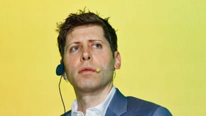 https://stocktwits.com/news-articles/markets/equity/sam-altman-agrees-openai-should-fail-if-we-screw-up-and-can-t-fix-it-after-rejecting-need-for-government-guarantees/cL2vVRORET3