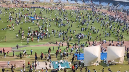 Angry fans vandalised Salt Lake Stadium. (Photo: ANI)