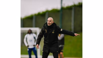 Manchester City head coach Enzo Maresca during a practice session. (Photo: X/ @ManCity)