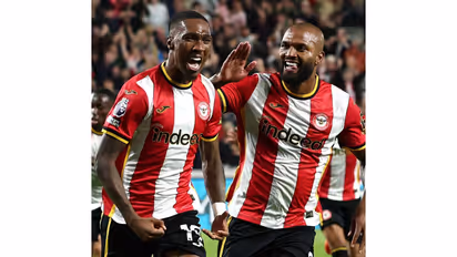 Brentford players celebrate. (Photo: @premierleague X)