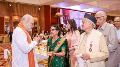 Home minister with Padma Awardees (Photo/X/ @AmitShah)
