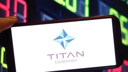 https://stocktwits.com/news-articles/markets/equity/titan-delivers-robust-q1-sebi-ra-saurabh-sahu-sees-growth-momentum-monitors-debt-servicing-capacity/chruFsSRdI2