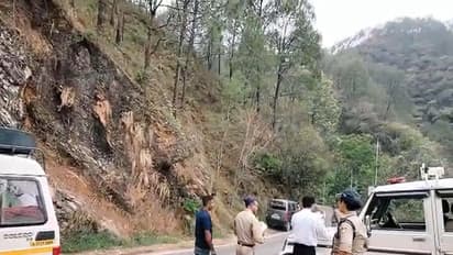 Transport officials inspect vehicles along Kedarnath Yatra route (Photo/ANI)
