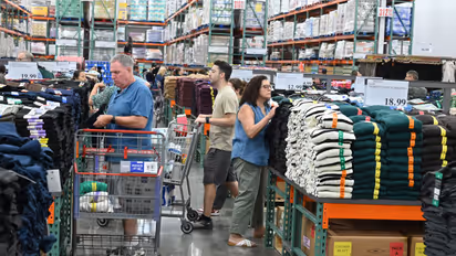 https://stocktwits.com/news-articles/markets/equity/costco-confirms-its-food-court-churro-is-coming-back-cost-stock-flat-despite-q4-bea/cZMaDeFRBaa