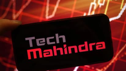 https://stocktwits.com/news-articles/markets/equity/tech-mahindra-slips-below-key-levels-after-trumps-100k-visa-fee-shock/chDhZnJR3PK