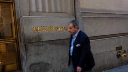 https://stocktwits.com/news-articles/markets/equity/dow-s-and-p-500-futures-climb-nasdaq-futures-inch-lower-after-july-ppi-cools-fed-rate-hike-expectations/cZotPXhRJiI