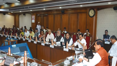 MP CM Mohan Yadav is chairing the cabinet meeting (Photo/DPR)