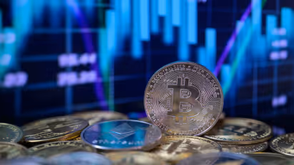 https://stocktwits.com/news-articles/markets/cryptocurrency/coldcard-losses-top-100-million-ark-s-valente-calls-self-custody-a-disaster-and-turns-more-bearish-on-zcash/cZo5mOqRJEo