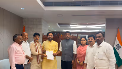 YSRCP delegation met Union Minister G Kishan Reddy (Photo/ANI)