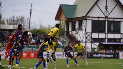 Real Kashmir and Diamond Harbour. (Photo: IFL)