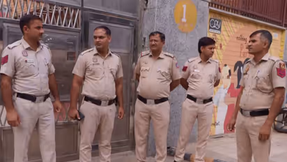 Security ouyside CM SHRI School in Delhi (Photo/ANI)