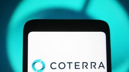 https://stocktwits.com/news-articles/markets/equity/coterra-energy-to-cut-permian-activity-amid-low-oil-prices/chi4yfnRb1o