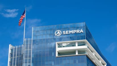 https://stocktwits.com/news-articles/markets/equity/sempra-to-sell-45-stake-in-infrastructure-unit-to-kkr-in-10-billion-deal/chDhHKER35f