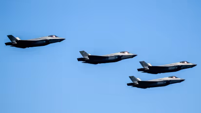 https://stocktwits.com/news-articles/markets/equity/rtx-lmt-stocks-head-for-weekly-gains-after-solid-q2-performance-retail-calls-defense-a-bipartisan-issue/cZZYFQdR7y4
