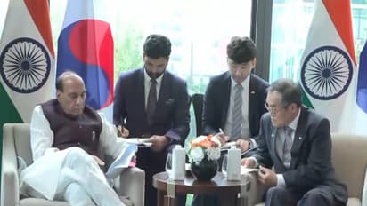 Defence Minister Rajnath Singh with South Korea’s Minister of Defence Acquisition Program Administration (DAPA) Lee Yong‑Cheol (Photo/ANI)