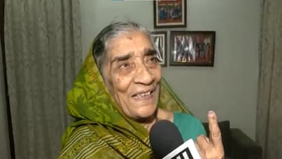 Chandrika Devi, mother of JD(U) national working president Sanjay Kumar Jha (Photo/ANI)